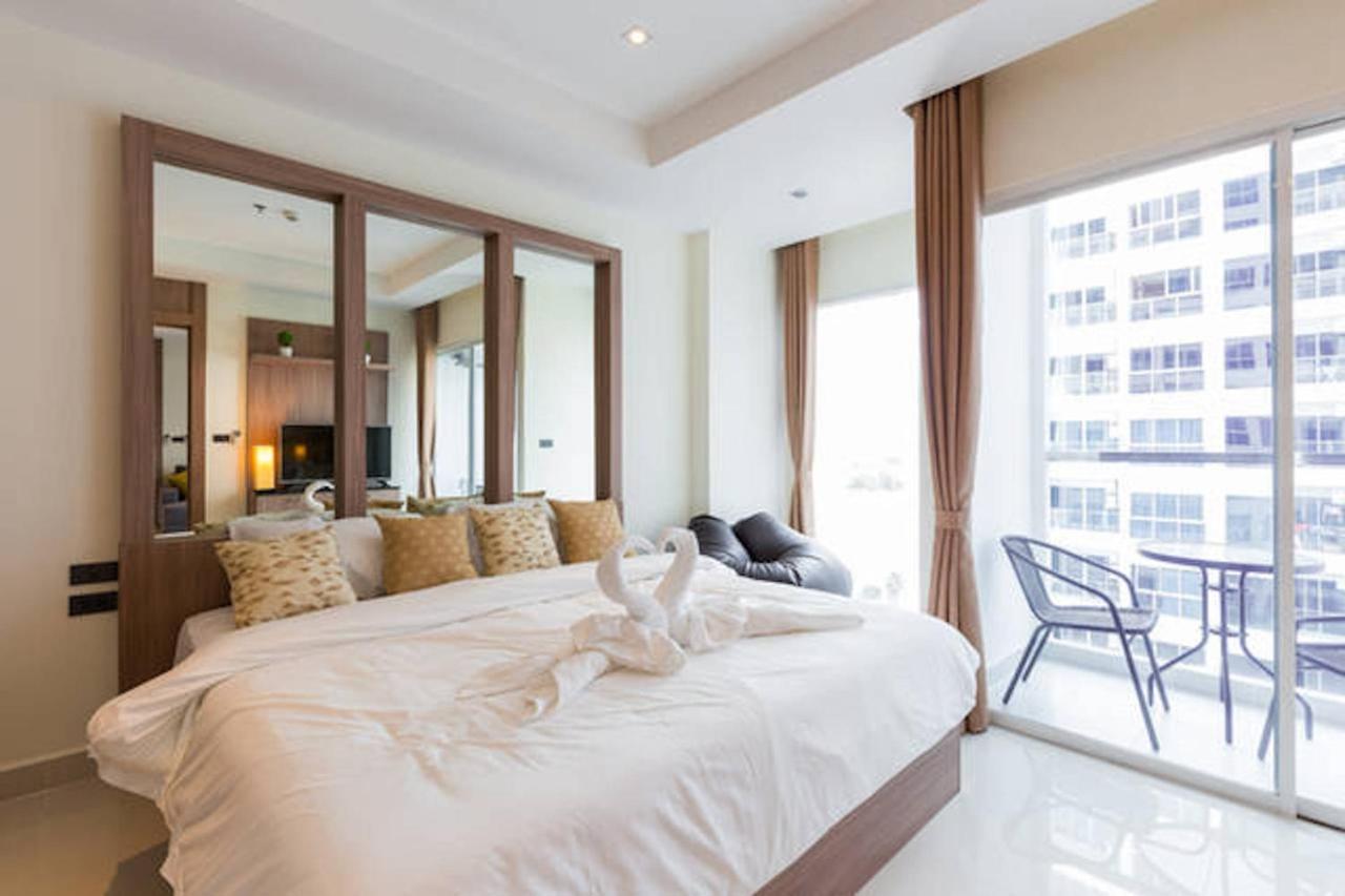 Nam Talay Jomtien Beach Exterior foto