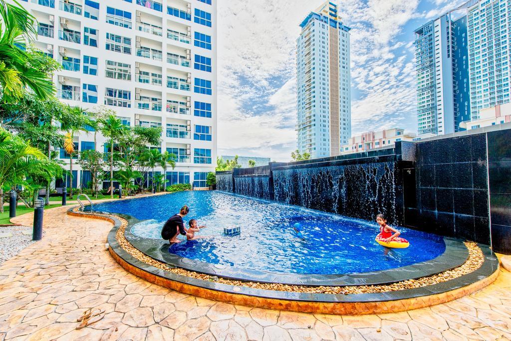 Nam Talay Jomtien Beach Exterior foto